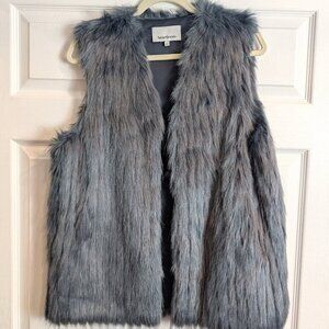 Heartloom Bardot Faux Fur Vest - Large